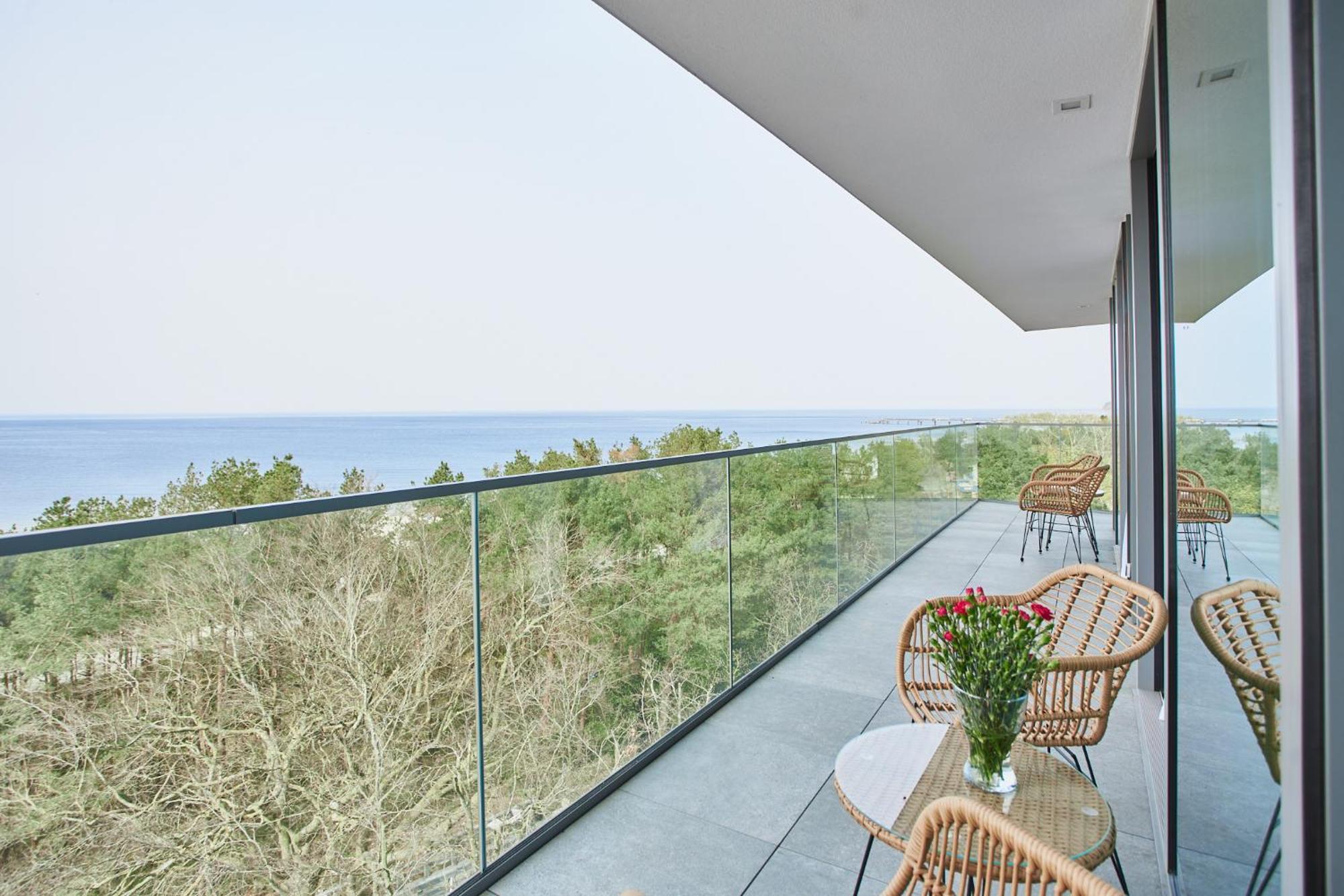 Wave Beachfront Family Apartment Miedzyzdroje Exterior foto
