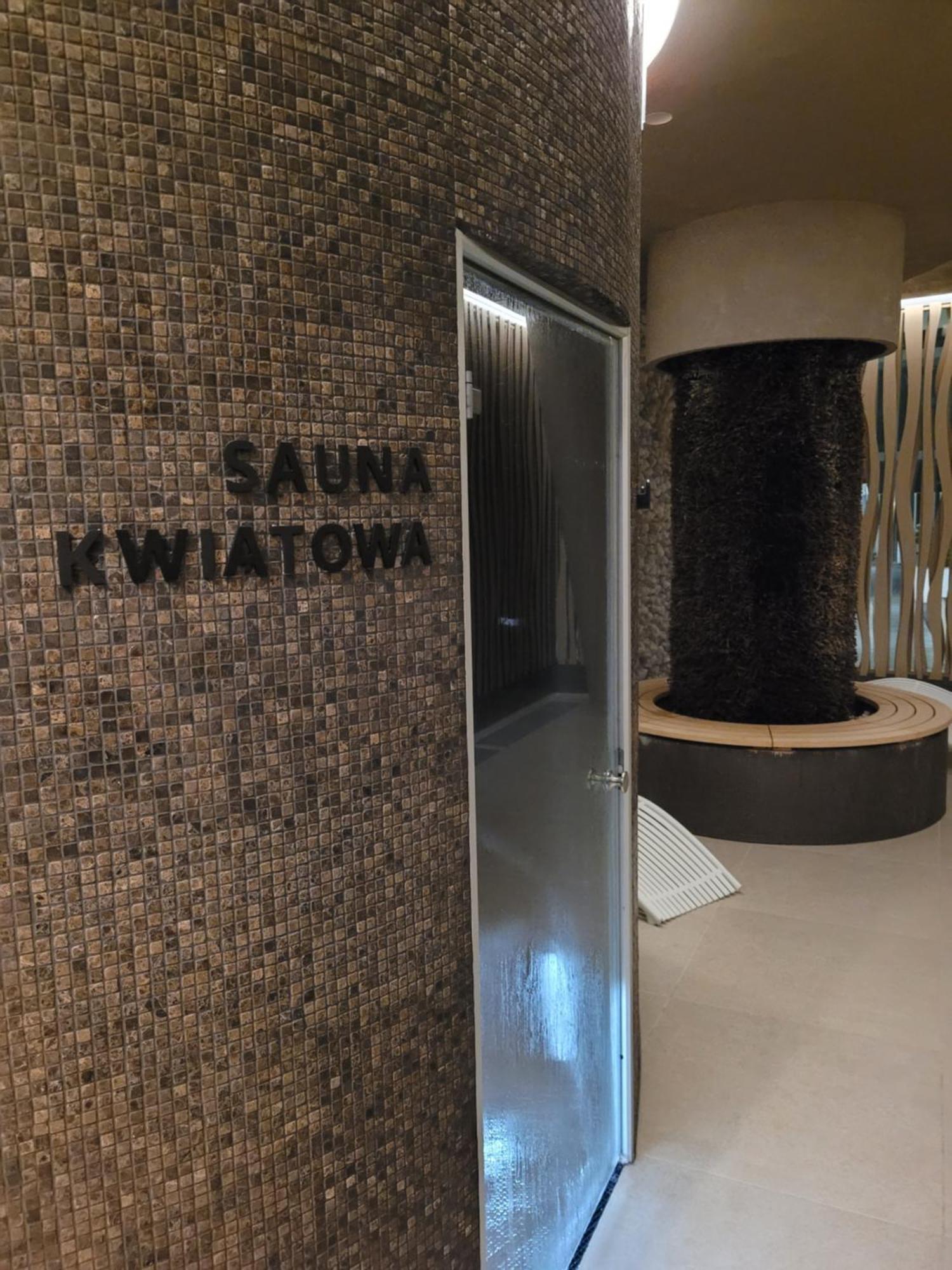 Wave Beachfront Family Apartment Miedzyzdroje Exterior foto